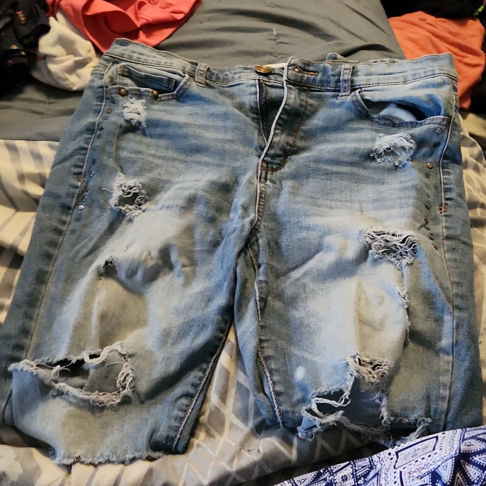Jeans - Picture 2 of 12